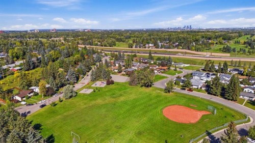 5 Lake Huron Bay Se, Calgary, AB 