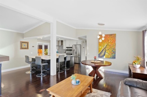 5 Lake Huron Bay Se, Calgary, AB 