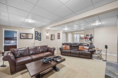16 Royal Oak Heights Nw, Calgary, AB 