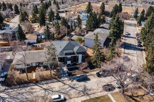 1027 39 Avenue Nw, Calgary, AB 
