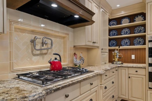 636 Wilderness Drive Se, Calgary, AB 