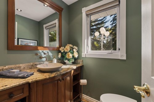 636 Wilderness Drive Se, Calgary, AB 