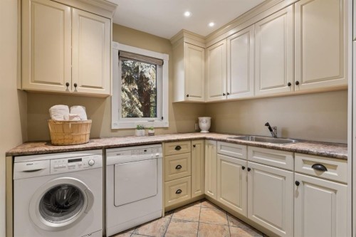 636 Wilderness Drive Se, Calgary, AB 
