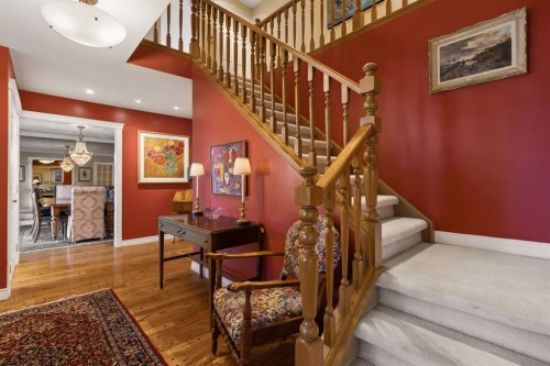 636 Wilderness Drive Se, Calgary, AB 