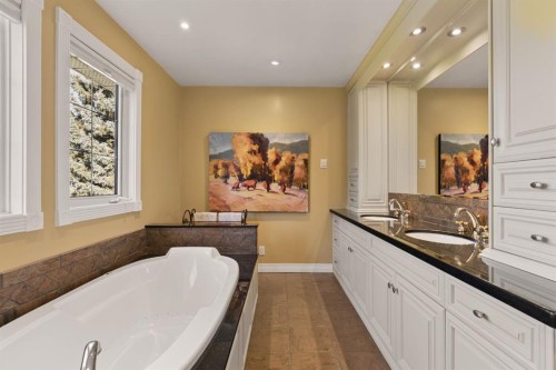 636 Wilderness Drive Se, Calgary, AB 