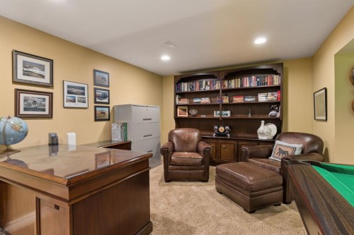 636 Wilderness Drive Se, Calgary, AB 