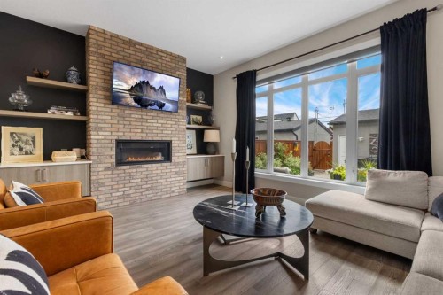 809 20A Avenue Ne, Calgary, AB 