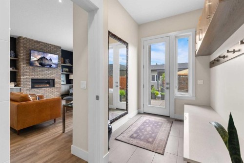 809 20A Avenue Ne, Calgary, AB 