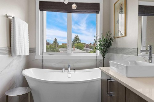 809 20A Avenue Ne, Calgary, AB 