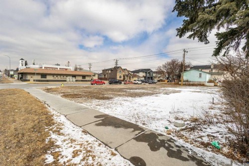 2620 Centre Street Ne, Calgary, AB 