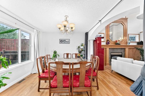 22 Hidden Creek Drive Nw, Calgary, AB 