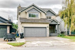 22 Hidden Creek Drive NW Calgary, AB T3A 6A5