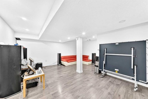 22 Hidden Creek Drive Nw, Calgary, AB 
