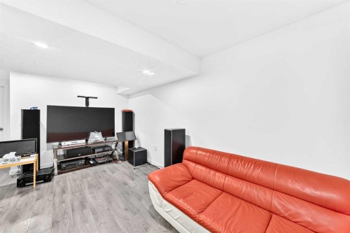 22 Hidden Creek Drive Nw, Calgary, AB 