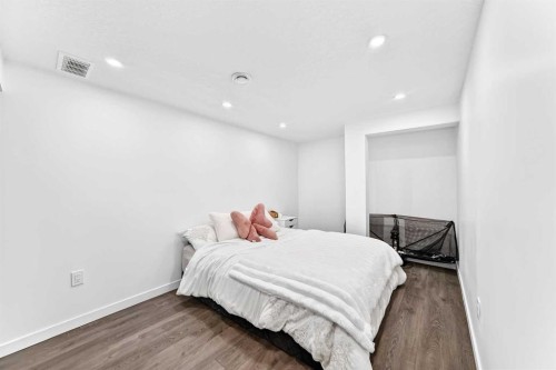 22 Hidden Creek Drive Nw, Calgary, AB 
