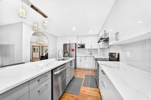 22 Hidden Creek Drive Nw, Calgary, AB 