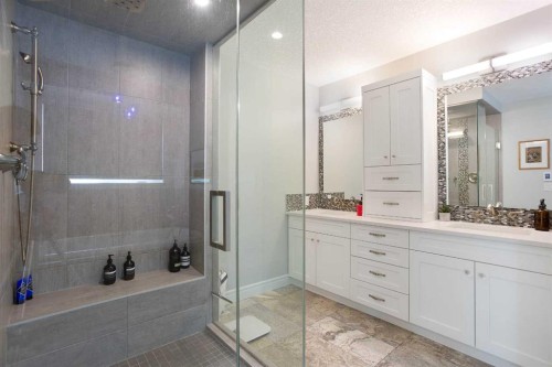 32 Bow Village Crescent Nw, Calgary, AB 