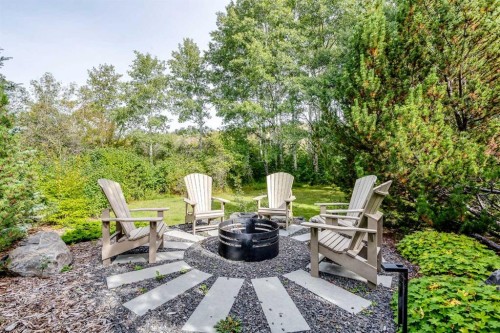 32 Bow Village Crescent Nw, Calgary, AB 