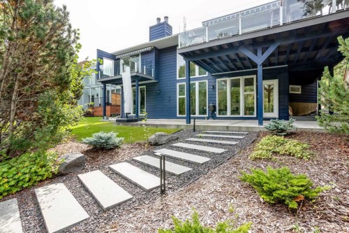 32 Bow Village Crescent Nw, Calgary, AB 
