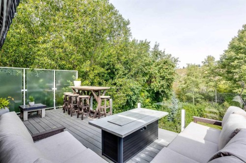 32 Bow Village Crescent Nw, Calgary, AB 