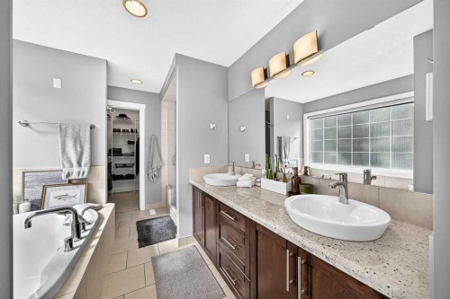2919 17 Street Sw, Calgary, AB 