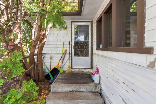 411 37 Avenue Nw, Calgary, AB 