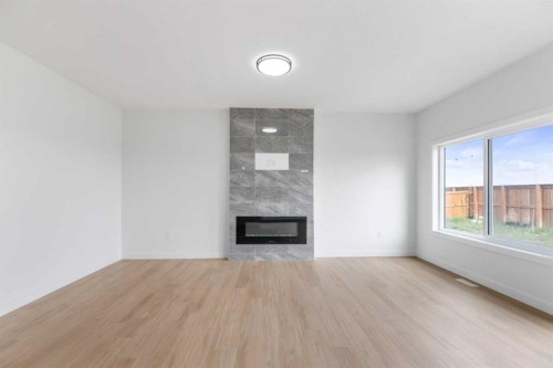 621 Corner Meadows Way Ne, Calgary, AB 