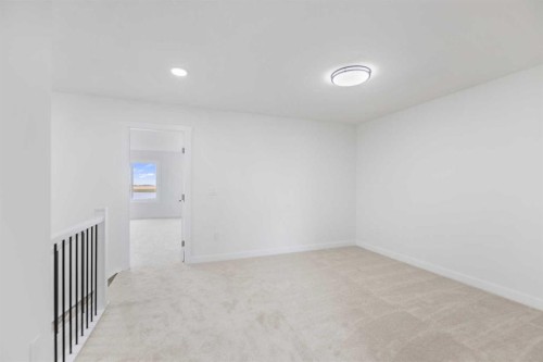 621 Corner Meadows Way Ne, Calgary, AB 