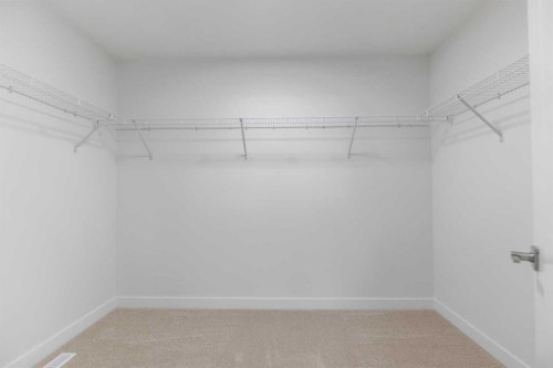 621 Corner Meadows Way Ne, Calgary, AB 
