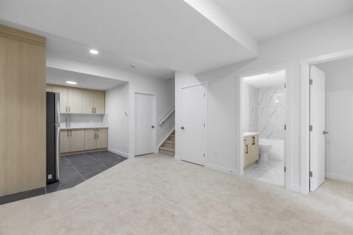 621 Corner Meadows Way Ne, Calgary, AB 