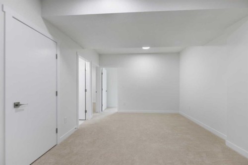621 Corner Meadows Way Ne, Calgary, AB 