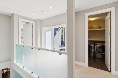 4929 21 Street Sw, Calgary, AB 