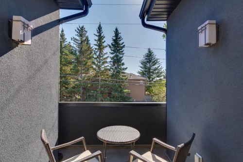 4929 21 Street Sw, Calgary, AB 