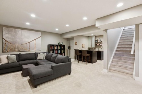 4929 21 Street Sw, Calgary, AB 