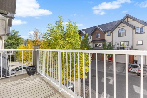 1010 Wentworth Villas Sw, Calgary, AB 