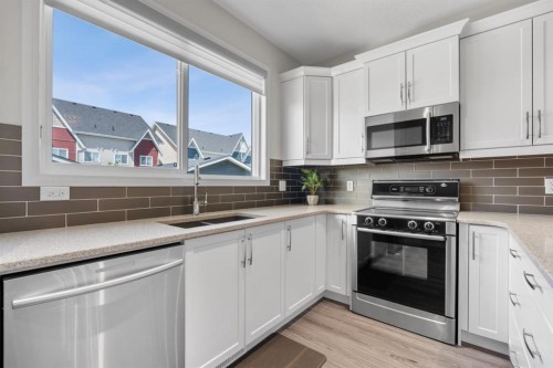31 Red Embers Lane Ne, Calgary, AB 