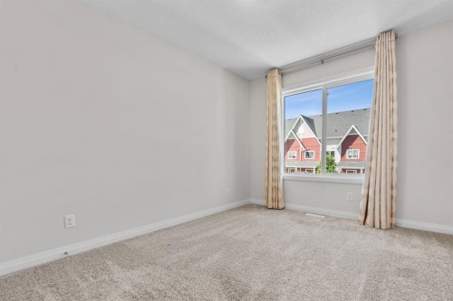 31 Red Embers Lane Ne, Calgary, AB 