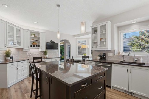 5 Sunset Way Se, Calgary, AB 