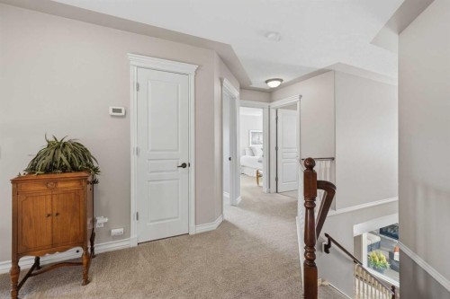 5 Sunset Way Se, Calgary, AB 
