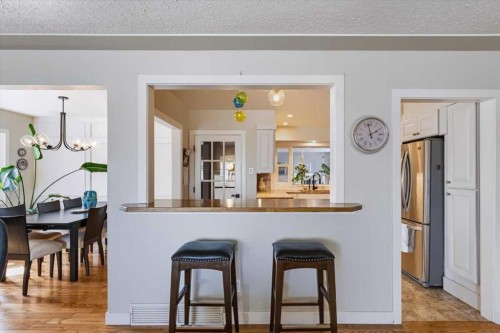 103 Grafton Drive Sw, Calgary, AB 