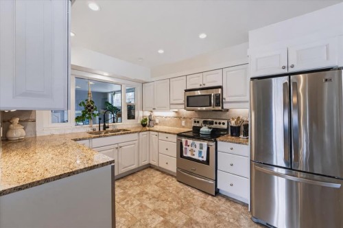 103 Grafton Drive Sw, Calgary, AB 