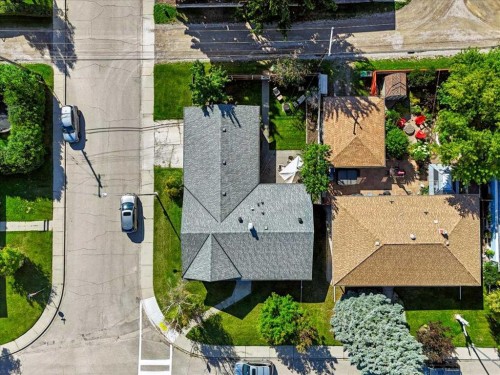 103 Grafton Drive Sw, Calgary, AB 