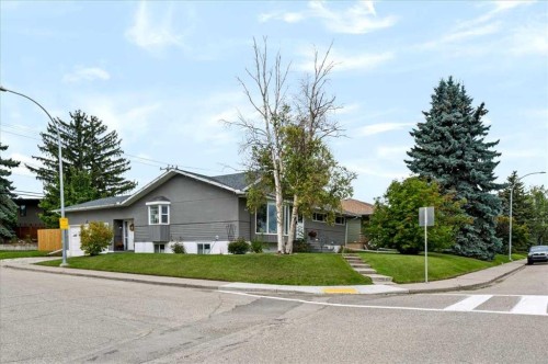 103 Grafton Drive Sw, Calgary, AB 