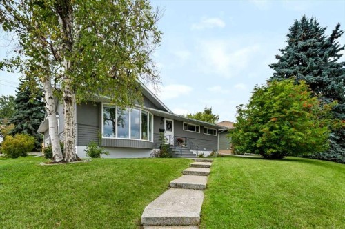 103 Grafton Drive Sw, Calgary, AB 