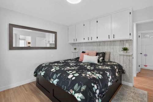 10704 Maplecrest Road Se, Calgary, AB 