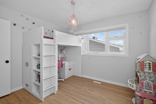 10704 Maplecrest Road Se, Calgary, AB 
