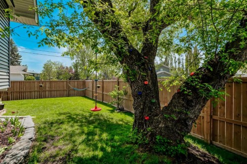 10704 Maplecrest Road Se, Calgary, AB 