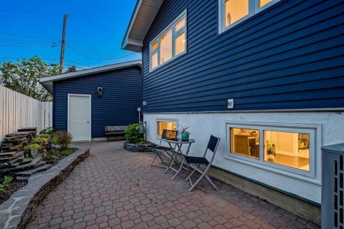 10704 Maplecrest Road Se, Calgary, AB 
