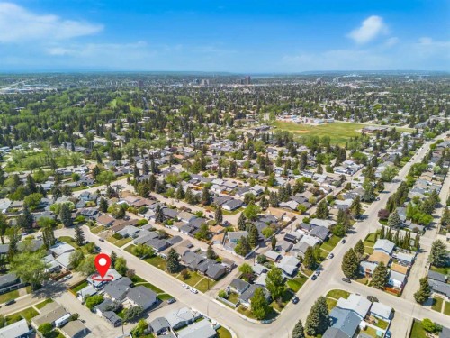 10704 Maplecrest Road Se, Calgary, AB 