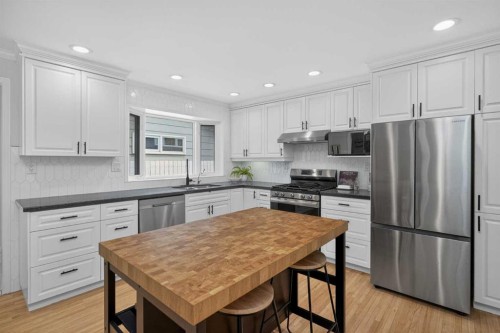 10704 Maplecrest Road Se, Calgary, AB 